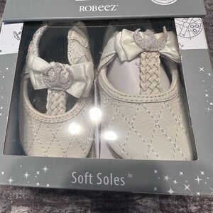 ✨ NWT Robeez Star Wars Princess Leia Baby Shoes Size 3 6-12M *